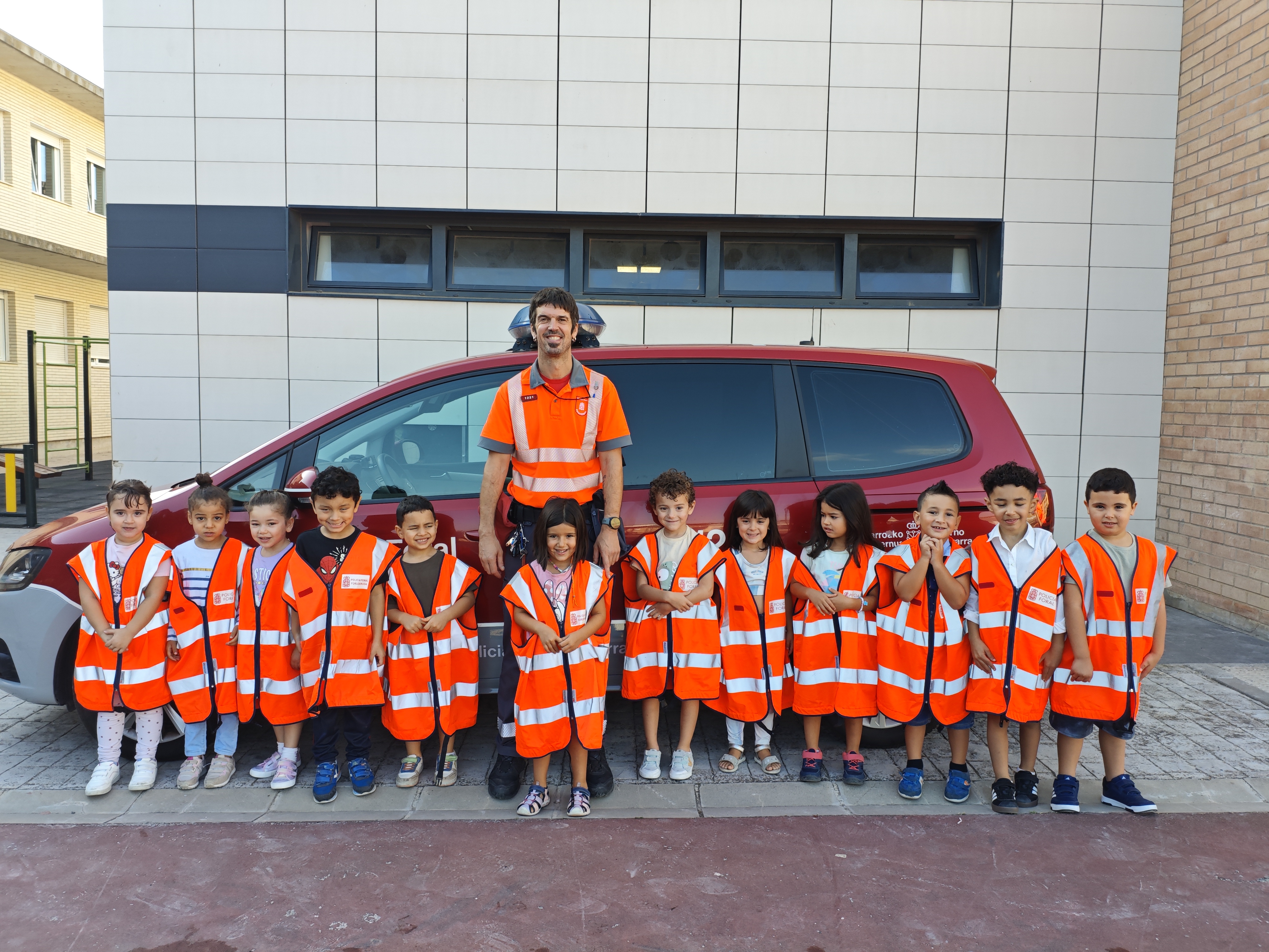Educación Vial con la Policía Foral en 3º EI